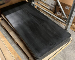 Gummiert bordplate -  60x135cm